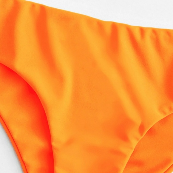 Double Strap Seam Bikini Set - Picture 4 of 5